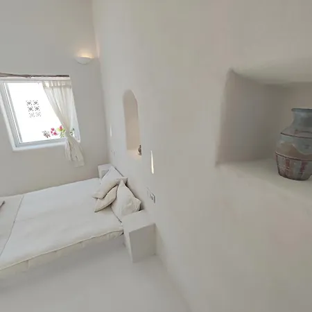 Guest house Kamara Cave
